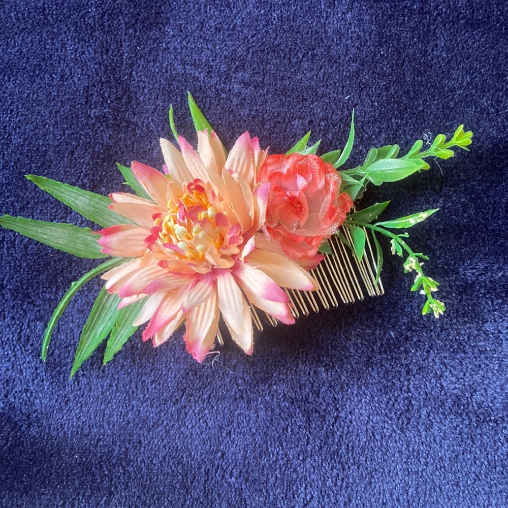 Flower hair clip